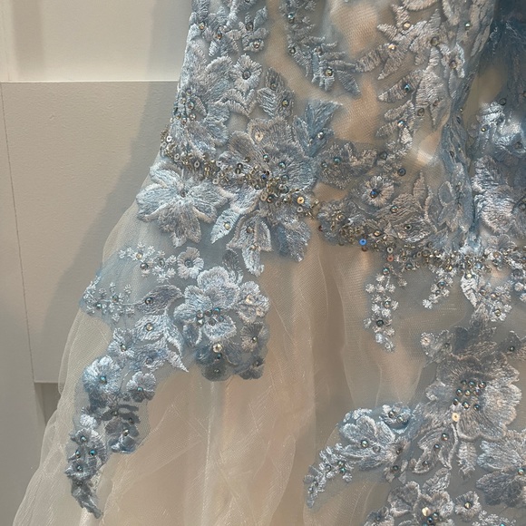 Mint Prom Dress size 6 - Picture 4 of 12